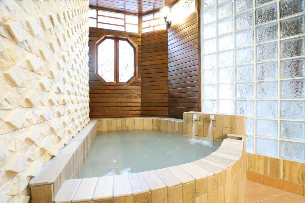 Phoenix Pavilion Hot Spring Hotel Taipei Exteriör bild