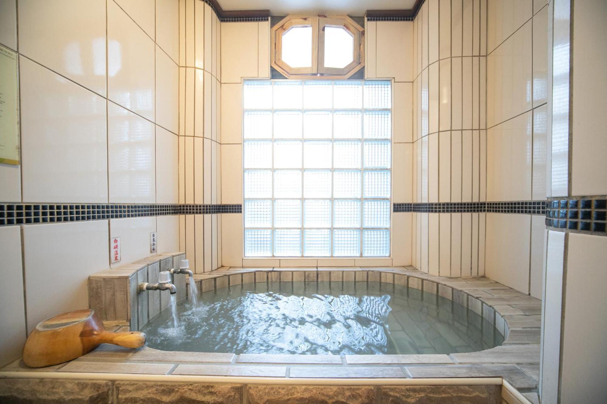 Phoenix Pavilion Hot Spring Hotel Taipei Exteriör bild